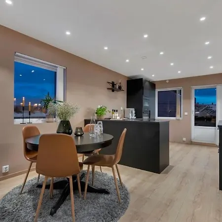 Upgraded 3 Bedroom Apartment, Close To Wc-25 * Trondheim