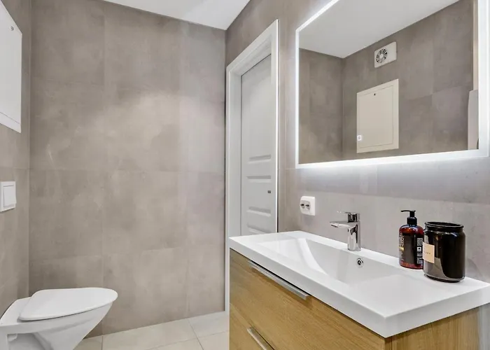 Upgraded 3 Bedroom Apartment, Close To Wc-25 * Trondheim